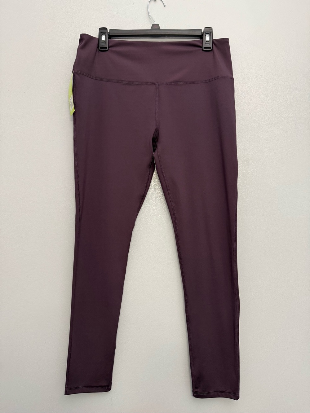 Marika Sport Plum Perfect Leggings Women's XL NWT